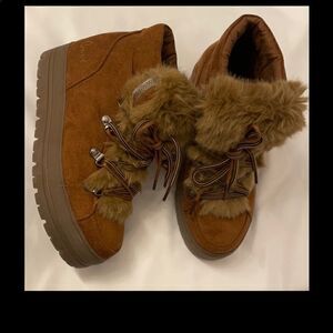 COOLWAY furry high top booties.  NEW
